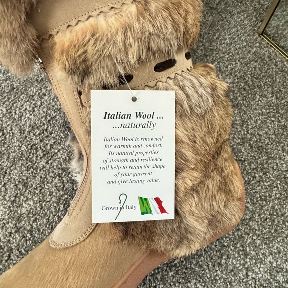 Overland Tan Fur Moccasin Boots for Women - Picture 4 of 6